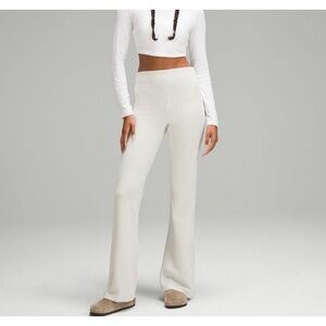 Lululemon Brushed Softstreme Ribbed Zip Flared Pant Bone Size 8 Long